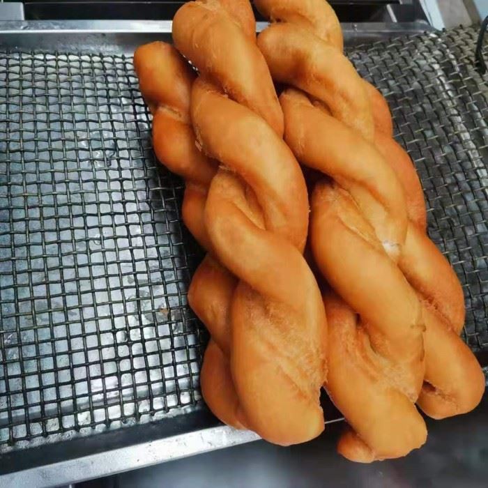 Dough Twist Forming Machine